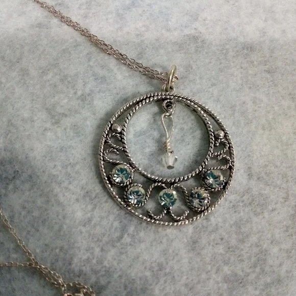 Hand Crafted Swarovski Crystal Necklace Pendant Sterling Silver Chain 18" - Picture 4 of 5